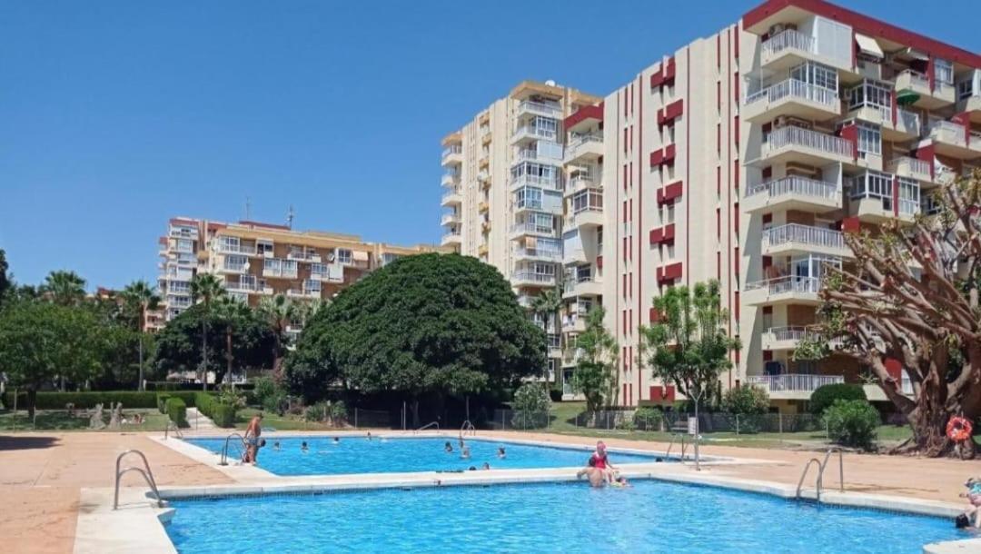 Apartamento Vacacional Benalmadena Bagian luar foto